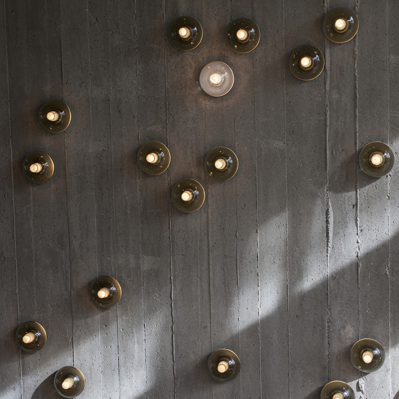 Lampada da parete in cristallo - Tech Room Accessories recensione e prezzo